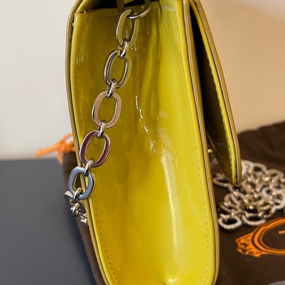 💯Authentic TOD’s bag bandoliera mini lime green - Picture 8 of 12